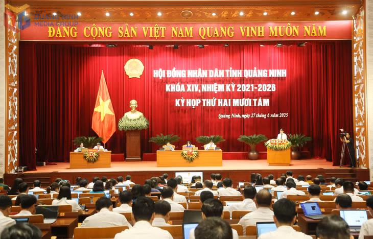 Quang cảnh Kỳ họp thứ 28 (Kỳ họp chuyên đề), HĐND tỉnh khóa XIV.