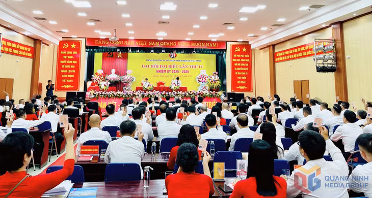 Quang cảnh Đại hội đại biểu Đảng bộ Công ty CP Nhiệt điện Quảng Ninh lần thứ IV, nhiệm kỳ 2025-2030.
