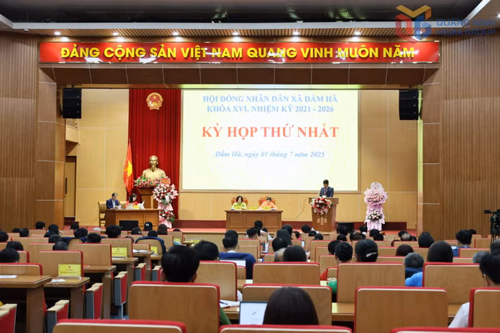 Quang cảnh kỳ họp thứ nhất, khóa XVI, nhiệm kỳ 2021- 2026 của HĐND xã Đầm Hà.