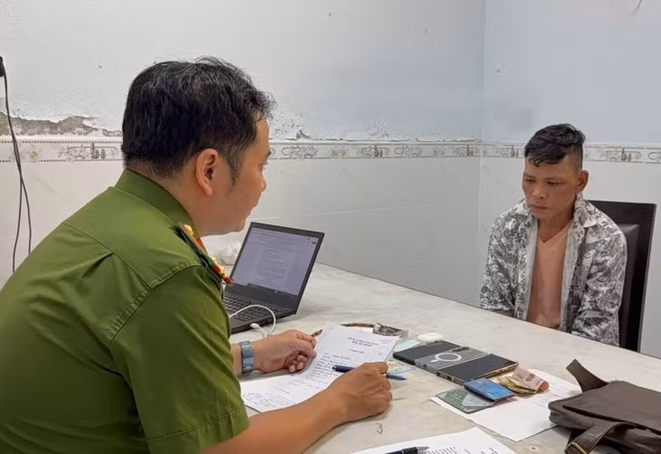 Nguyễn Đức Thành - đối tượng cầm đầu đường dây chuyên trộm cắp, tiêu thụ hàng loạt xe máy bị bắt tại Đà Nẵng. Ảnh: CACC