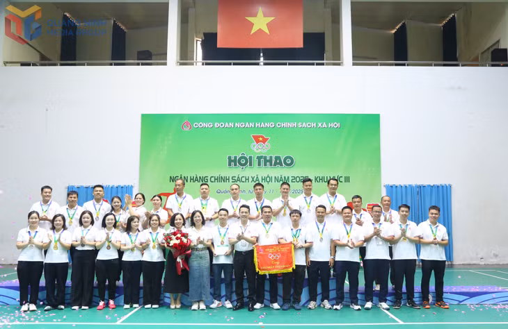 Đoàn Lạng Sơn đoạt giải Nhất toàn đoàn tại Hội thao NHCSXH - Khu vực III