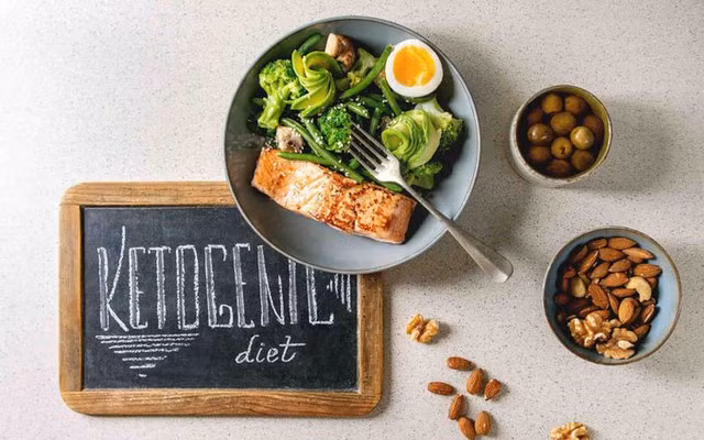 Chế độ ăn Keto có khả năng thúc đẩy giảm cân.