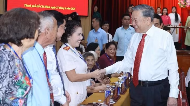 Tổng Bí thư Tô Lâm và các đại biểu. (Ảnh: TTXVN)