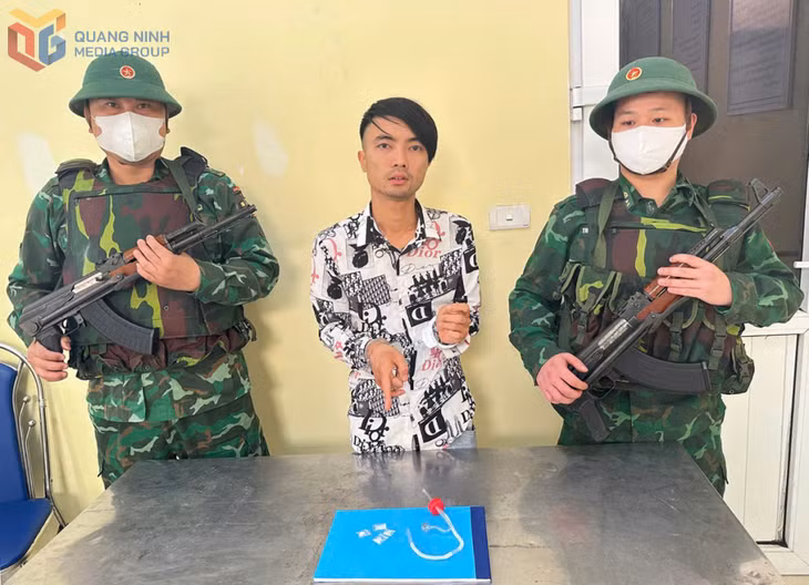 Đồn Biên phòng cửa khẩu cảng Hòn Gai: Bắt đối tượng tàng trữ trái phép chất ma túy