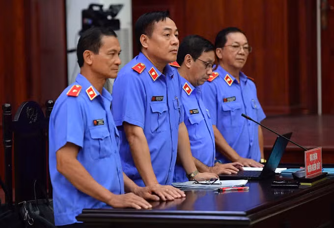 Đại diện VKSND Cấp cao tại TP HCM tại phiên tòa. Ảnh: Thanh Tùng