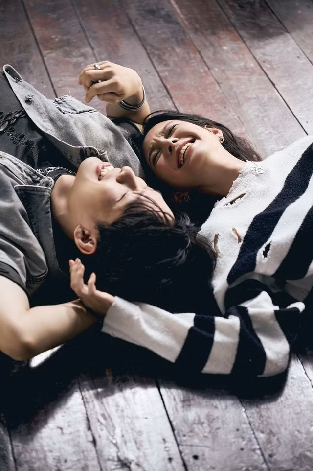 Giữa lúc có nhiều tin đồn bủa vậy liên quan đến chuyện tình 8 năm, HURRYKNG gây ấn tượng với "Như cách anh đã từng thôi"