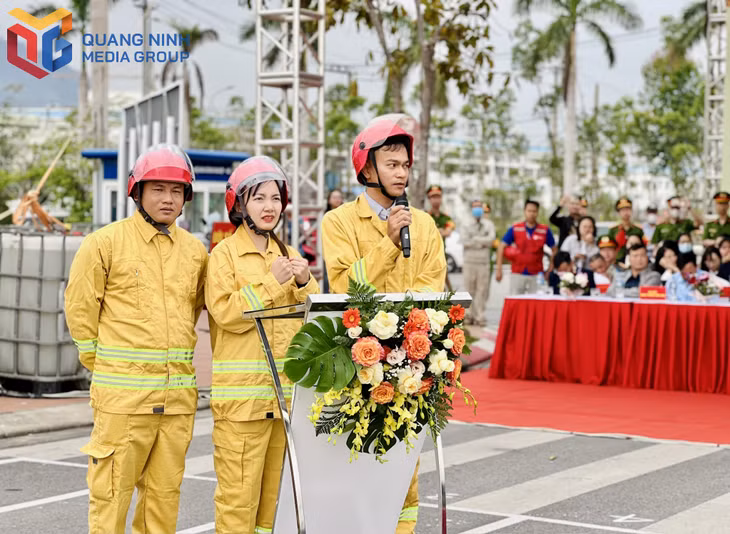 Các đội thi lý thuyết 