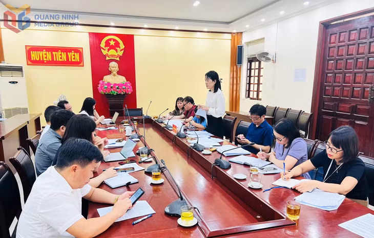 Đoàn kiểm tra liên ngành ATTP số 2 làm việc với Ban chỉ đạo ATTP huyện Tiên Yên.