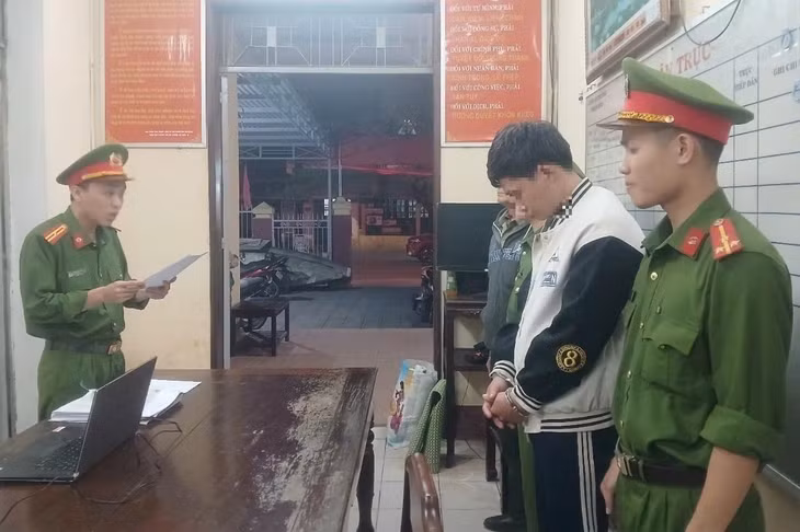 Bắt tạm giam Hồ Viết Dũng móc cốp xe trộm hơn 52 triệu đồng