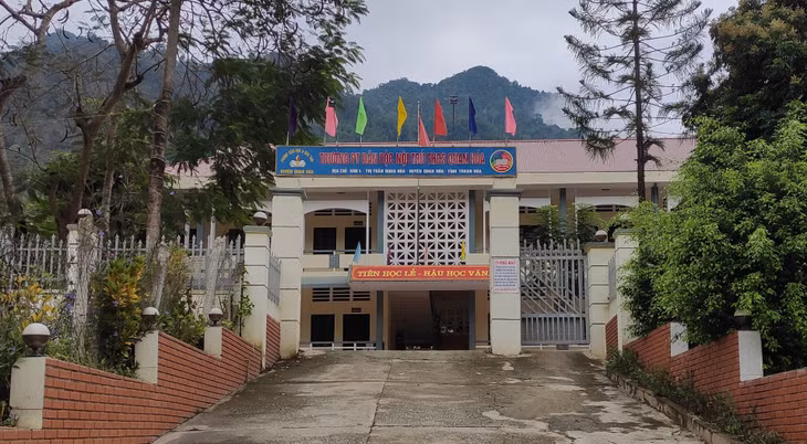 Trường PTDTNT-THCS huyện Quan Hóa. Ảnh: HĐ