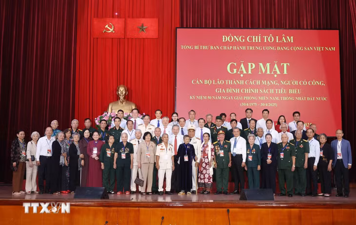 Tổng Bí thư Tô Lâm và các đại biểu. (Ảnh: Thống Nhất/TTXVN)