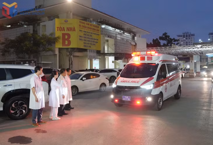 Thận được vận chuyển an toàn tới Bệnh viện Đa khoa tỉnh.