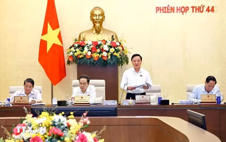 Phó Chủ tịch Quốc hội Nguyễn Khắc Định phát biểu. (Ảnh: Doãn Tấn/TTXVN)