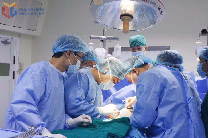 Ca ghép thận đầu tiên được thực hiện thành công tại Bệnh viện Việt Nam-Thụy Điển Uông Bí.