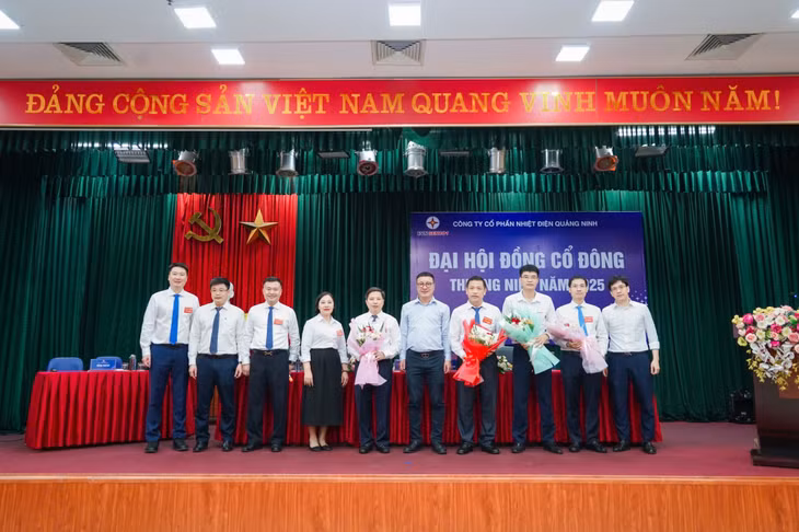 Ra mắt thành viên trúng cử vào HĐQT Công ty nhiệm kỳ 2025-2030.
