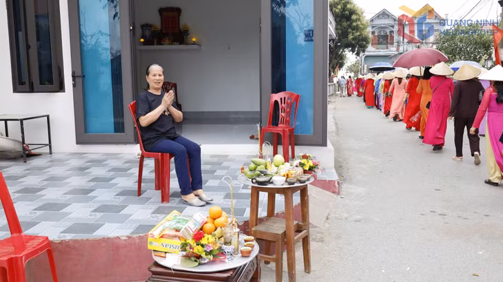 Người dân sắm 