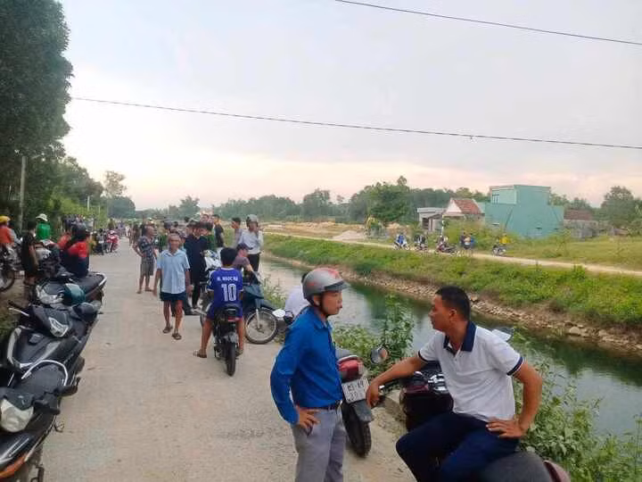 Khu vực phát hiện thi thể 2 mẹ con chị L. (Ảnh: Đ.P)