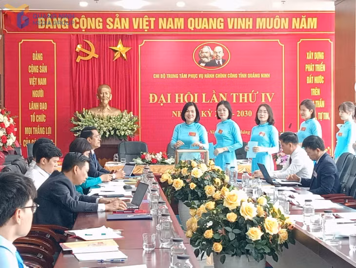 Đại hội tiến hành bầu BCH, Bí thư, Phó Bí thư Chi bộ; bầu đoàn đại biểu tham dự Đại hội cấp trên.
