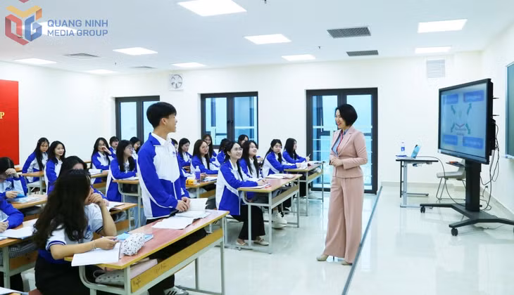 Một tiết học của sinh viên Trường Đại học Hạ Long. Ảnh: Nguyễn Thanh