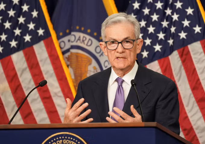 Chủ tịch Fed Jerome Powell trong một cuộc họp báo ở Washington. Ảnh: Reuters