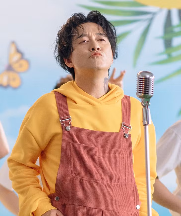 Tuấn Hưng thay đổi hình tượng trong MV mới.
