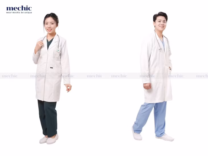 Áo blouse bác sĩ MECHIC nổi bật với thiết kế tinh tế và chất liệu cao cấp