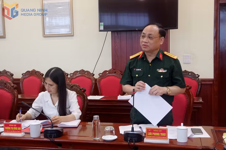 Đại tá Lưu Phong Thao, Phó Chủ nhiệm UBKT Đảng ủy Quân khu 3, phát biểu chỉ đạo hội nghị.