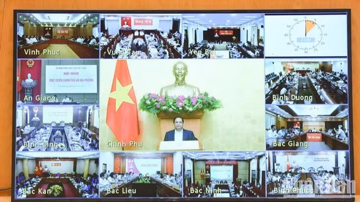 Phiên họp được truyền trực tuyến tới Uỷ ban nhân các tỉnh, thành phố trực thuộc Trung ương. (Ảnh: TRẦN HẢI)