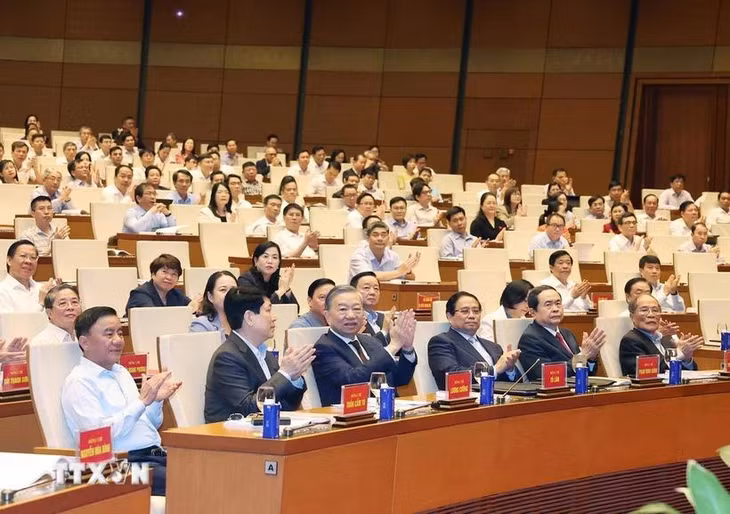 Lãnh đạo, nguyên lãnh đạo Đảng, Nhà nước dự hội nghị. (Ảnh: Thống Nhất/TTXVN)