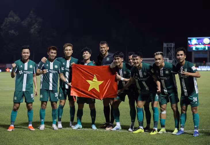 Có Công Phượng, Bình Phước sắp đạt cộc mốc lịch sử. Ảnh: Bình Phước FC.
