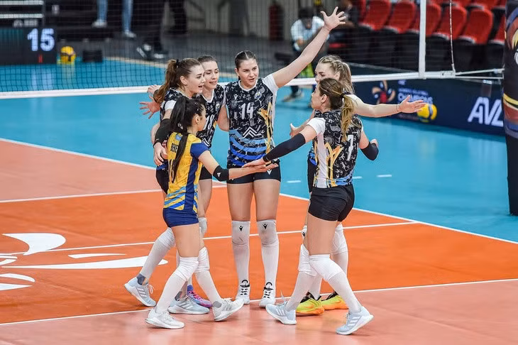 Zhetysu cho thấy sự vượt trội với nhiều cầu công đa dạng và hàng chắn phòng thủ vô cùng chất lượng - Ảnh: PVL