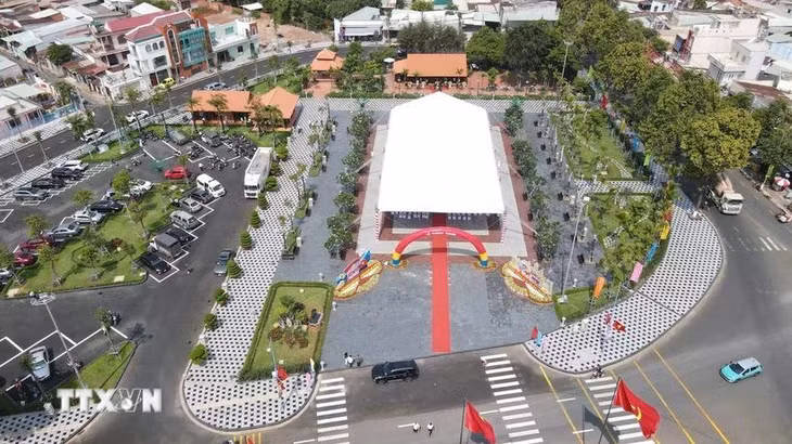 Một góc Công viên tượng đài, Nhà lưu niệm Anh hùng Liệt sỹ Võ Thị Sáu. (Ảnh: Đoàn Mạnh Dương/TTXVN)
