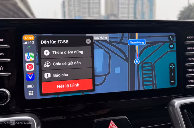 Tính năng báo cáo tình trạng giao thông trực tiếp. Ảnh: Tuấn Hưng