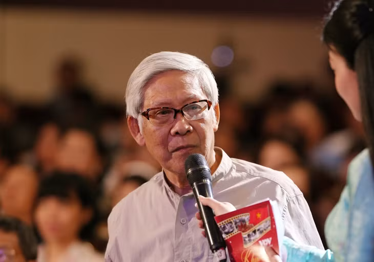 NSƯT Hà Phương - nguyên Trưởng phòng Phát thanh viên (VOV) chia sẻ kỷ niệm về những ngày cuối của cuộc kháng chiến.