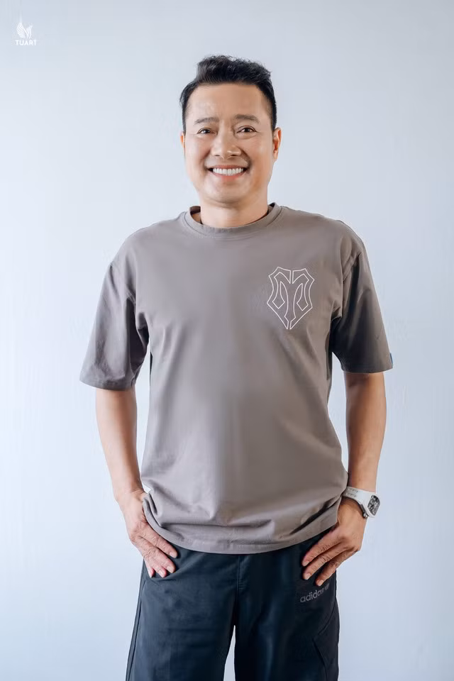 Danh thủ Hồng Sơn tham gia đóng MV cho Tuấn Hưng