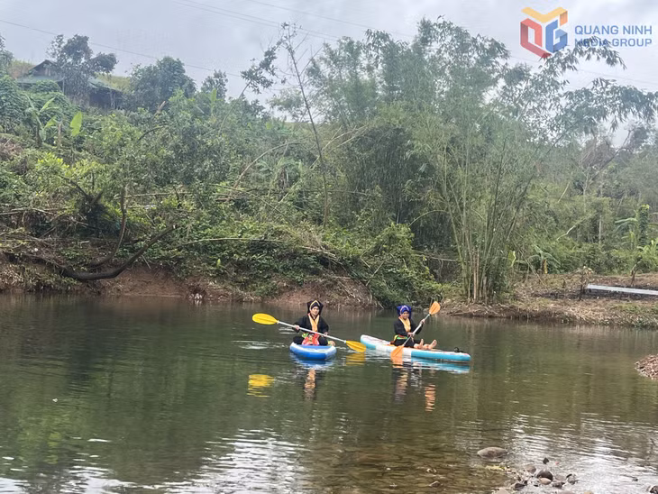 Người dân xã Kỳ Thượng (TP Hạ Long) khai thác bản sắc văn hoá dân tộc để phát triển du lịch cộng đồng.