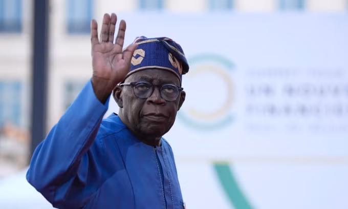 Tổng thống Nigeria Bola Tinubu tại Paris, Pháp, hôm 23/6. Ảnh: AFP