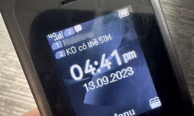 Một điện thoại hiện cột sóng 4G. Ảnh: Lưu Quý