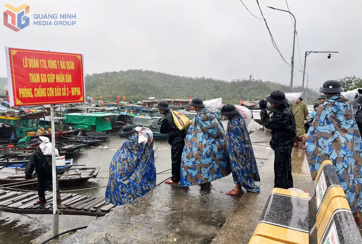 Các chiến sĩ 
