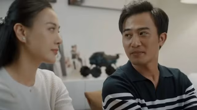 Doãn Quốc Đam đóng vai chồng của Phương Oanh trong phim mới “Gió ngang khoảng trời xanh”. Ảnh: VFC