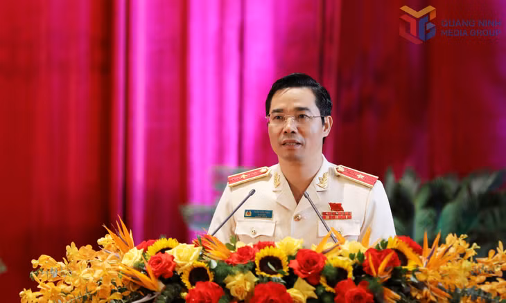 Thiếu tướng Trần Văn Phúc, Bí thư Đảng ủy, Giám đốc Công an tỉnh, phát biểu tại Đại hội.