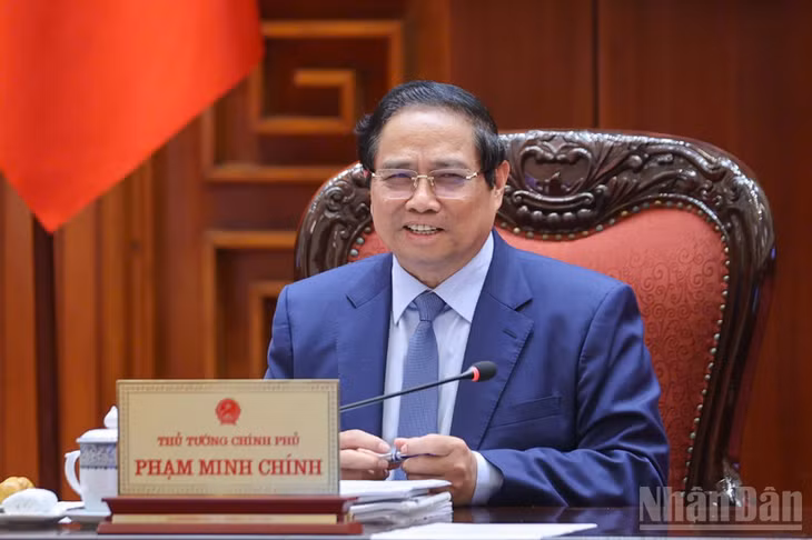 Thủ tướng Chính phủ Phạm Minh Chính phát biểu ý kiến chỉ đạo cuộc làm việc với Tập đoàn CT Group. (Ảnh: TRẦN HẢI).