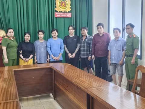 Nhóm cho vay lãi nặng của Má Hạnh cầm đầu. Ảnh: Công an