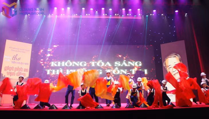 Hoạt cảnh thơ về trường ca 