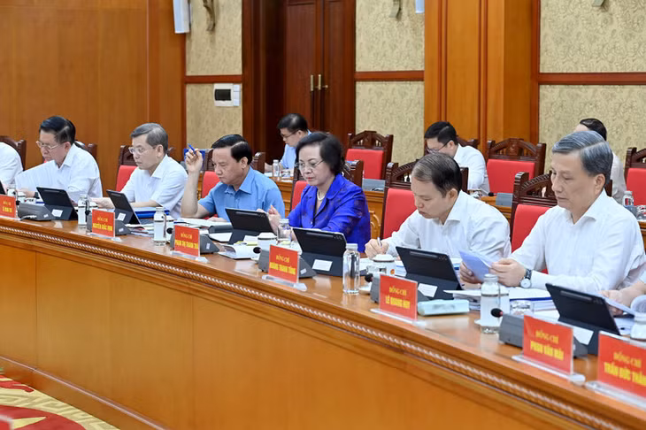 Các đồng chí thành viên Ban Chỉ đạo và đại biểu tham dự phiên họp. (Ảnh: ĐĂNG KHOA)
