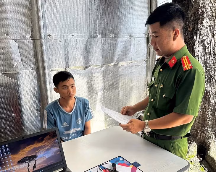 Công an tỉnh An Giang đã bắt bị can Lê Văn Chì về tội "giết người" - Ảnh: HOÀNG ĐÔ