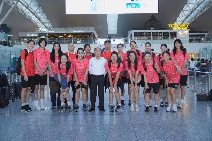 Tuyển bóng chuyền nữ Việt Nam lên đường dự giải vô địch thế giới 2025. Ảnh: VFV