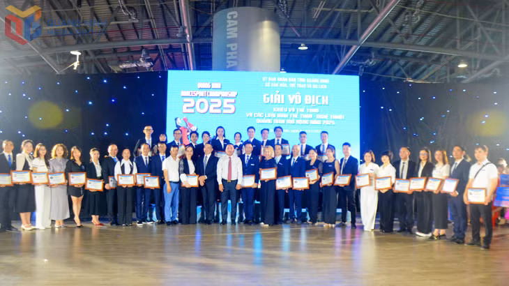 BTC vinh danh đội ngũ trọng tài quốc gia và quốc tế, góp phần vào thành công và uy tín của giải đấu.