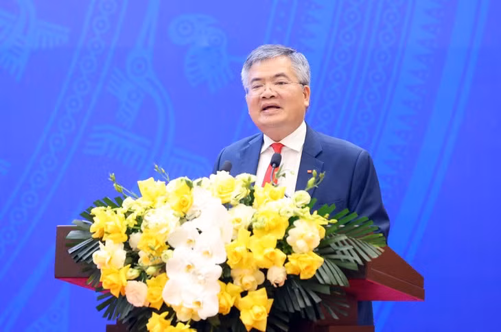 Phó Chủ nhiệm Văn phòng Chủ tịch nước Cấn Đình Tài phát biểu - Ảnh VGP/Đức Tuân