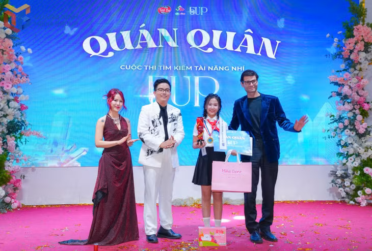 Mai Ngọc giành quán quân cuộc thi